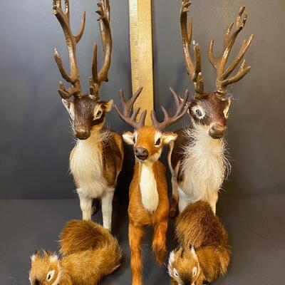 Lot 479: Furry Decor Animals