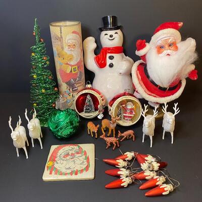 Lot 480: Vintage Christmas