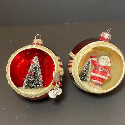 Lot 480: Vintage Christmas