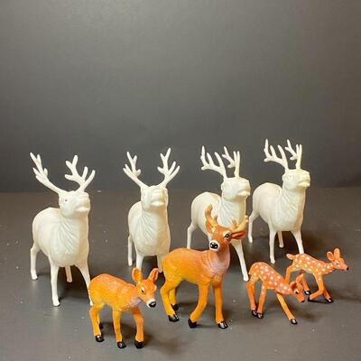 Lot 480: Vintage Christmas