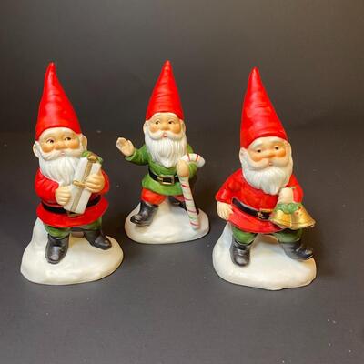 Lot 481: Vintage Christmas: Department 56 & Gnomes