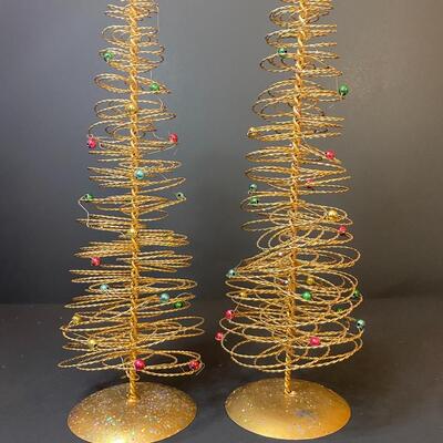 Lot 481: Vintage Christmas: Department 56 & Gnomes