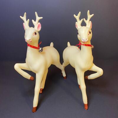 Lot 483: Vintage Poinsettia Serving Tray & Plastic White Reindeer
