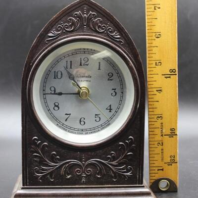 Retro Lincoln Bakelite Electric Battery Operated Mantle Cathedral Clock