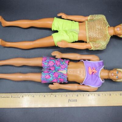 Pair of Vintage Retro Barbie Sun Sensation & Glitter Beach Ken Dolls