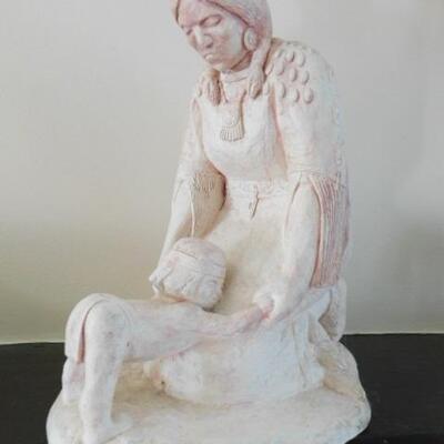 Nice Native American Mother and Child Plaster Statuette 13