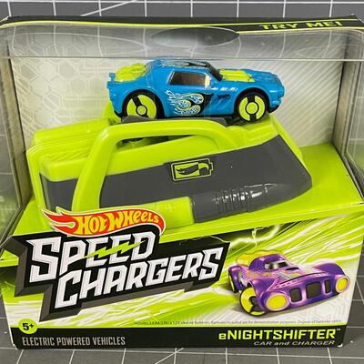 HOT WHEELS  Speed Charger Night Shifter