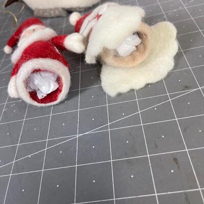 DARLING! WOOL Christmas items Possibly made in Finland 