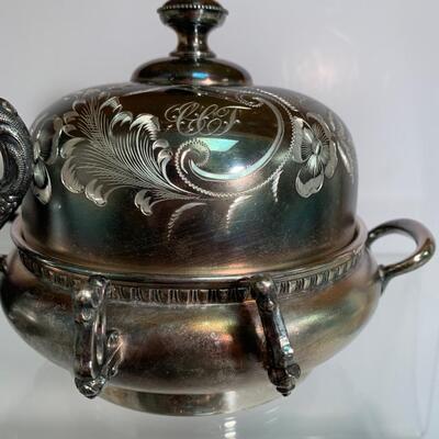 Lot 496: Vintage Ornate Forbes Silver Co. & Barbour Silver Co. Tea Set
