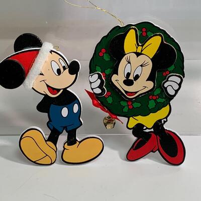 Lot 497: Vintage Disney Lunchbox & Ornaments