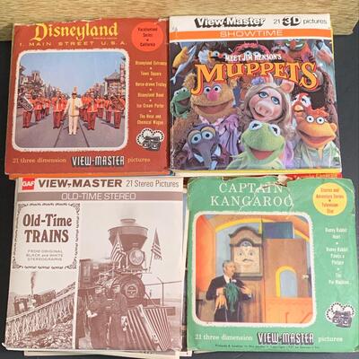 Lot 498: Vintage Sawyer View Master, Reels and More