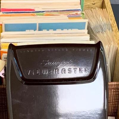 Lot 498: Vintage Sawyer View Master, Reels and More