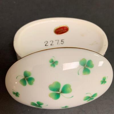 Lot 197: Vintage Lefton, Irish Figurines, and Trinket Box
