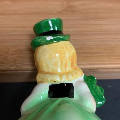 Lot 197: Vintage Lefton, Irish Figurines, and Trinket Box