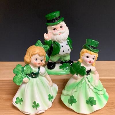Lot 197: Vintage Lefton, Irish Figurines, and Trinket Box