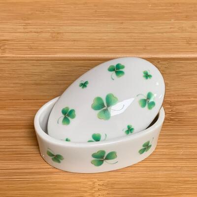 Lot 197: Vintage Lefton, Irish Figurines, and Trinket Box