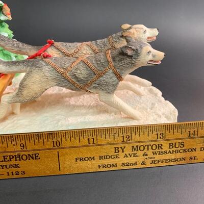 Lot 353: Lenox "Midnight Dash" Sculpture