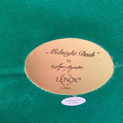 Lot 353: Lenox "Midnight Dash" Sculpture