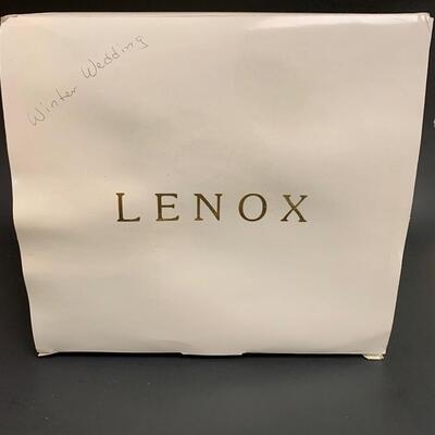 Lot 357 Lenox Winter Wedding Sculpture