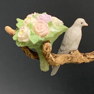 Lot 357 Lenox Winter Wedding Sculpture