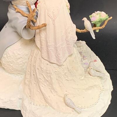 Lot 357 Lenox Winter Wedding Sculpture