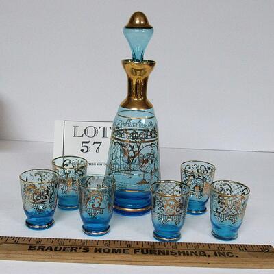 Nice Vintage Venetian Theme Decanter and 6 Small Cordials