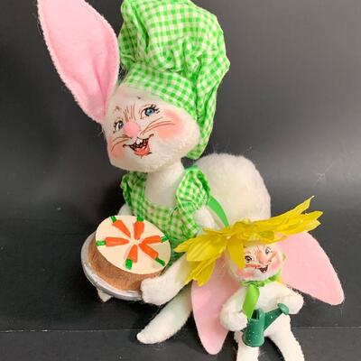 Lot 373 Annalee Dolls All Year Round Holidays