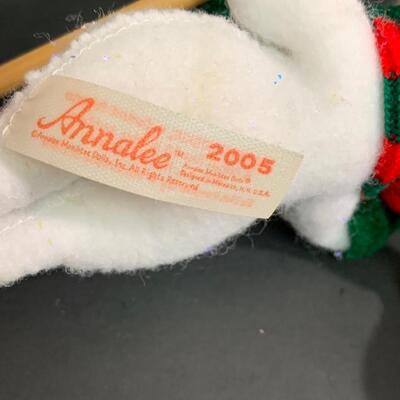 Lot 373 Annalee Dolls All Year Round Holidays