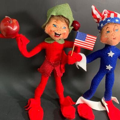 Lot 373 Annalee Dolls All Year Round Holidays