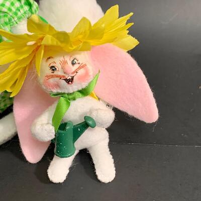 Lot 373 Annalee Dolls All Year Round Holidays