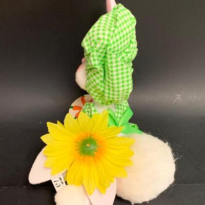 Lot 373 Annalee Dolls All Year Round Holidays