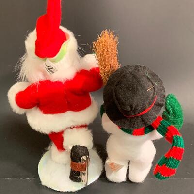 Lot 373 Annalee Dolls All Year Round Holidays