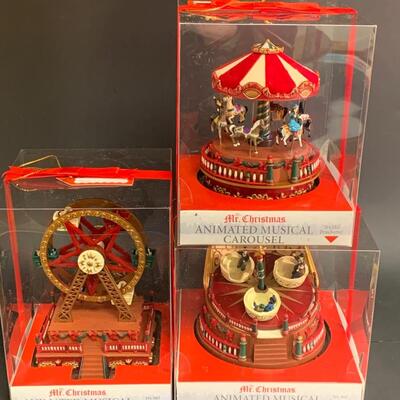 Lot 374 Mr. Christmas Animated Musical Decorations