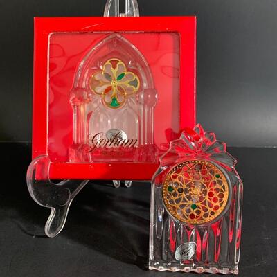 Lot 454: Vintage Gorham Crystal "Stained Glass Cathedral Window" Ornaments
