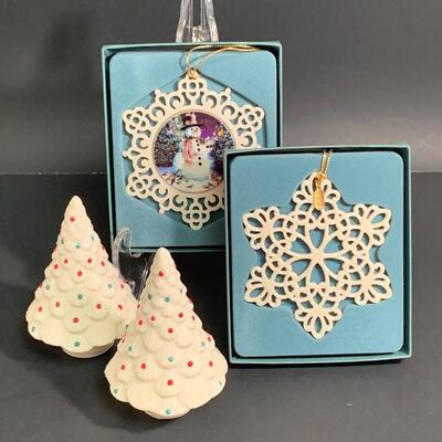 Lot 455: Lenox Ornaments and Jeweled Trees