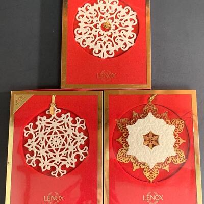 Lot 460: New HTF Lenox Snow Fantasies Lace Snowflake Ornaments, 1999/2000 and More