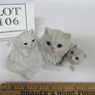 Homeco Cats Figurine