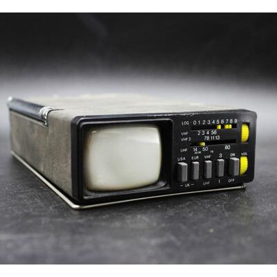 Vintage Sinclair Made in England Micro Vision Television