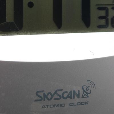 Sky Scan Atomic Clock Electronic Wall Clock