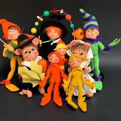 Lot 370 Vintage Annalee Holiday Collection