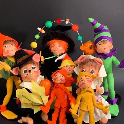 Lot 370 Vintage Annalee Holiday Collection