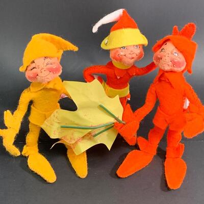 Lot 370 Vintage Annalee Holiday Collection