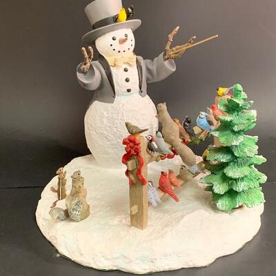 Lot 365: Lenox  Symphony In Snow Sculpture
