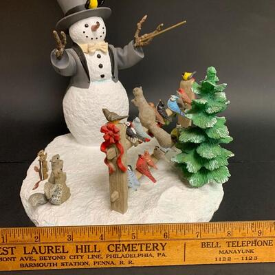 Lot 365: Lenox  Symphony In Snow Sculpture