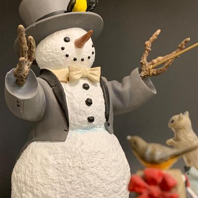 Lot 365: Lenox  Symphony In Snow Sculpture