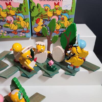Lot 188: Three Vintage Japan Expanding Diorama Spring/Easter Sets