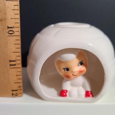 Lot 187: Rare Vintage Howard Holt, Japan,  Igloo "Peeker" Candle Holder