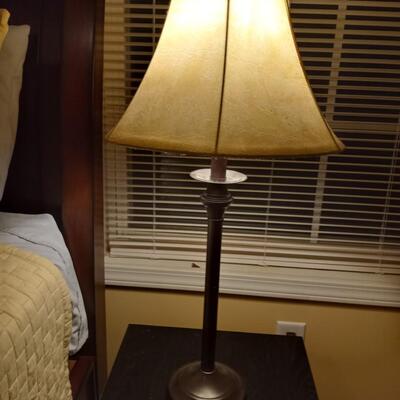 2 table top lamps
