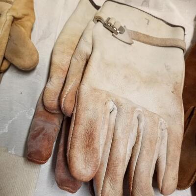 5 work gloves