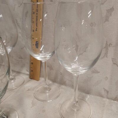 6 wine glasses